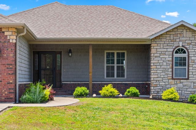 20 Hardin Hills Drive, Galena, MO 65656