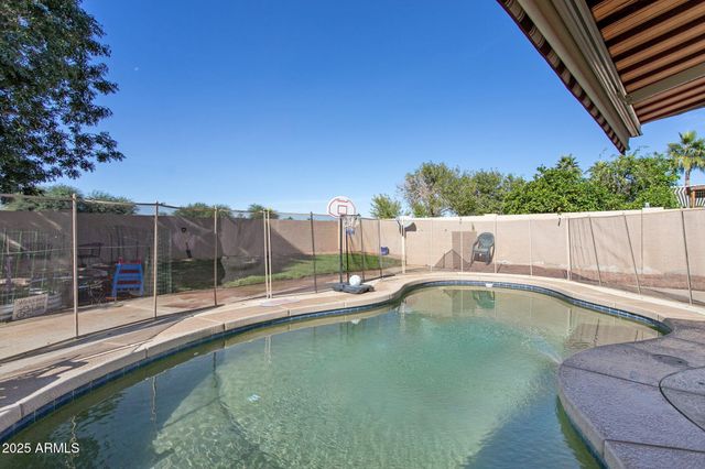 30522 N REBECCA Lane, San Tan Valley, AZ 85143