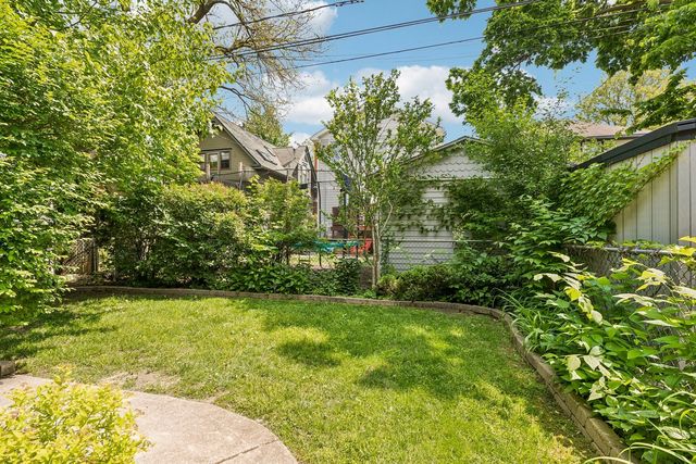 848 Carpenter Avenue, Oak Park, IL 60304