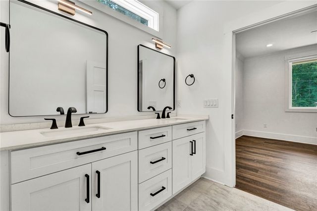 100 Plum Court, Westminster, SC 29693