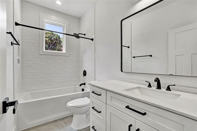 100 Plum Court, Westminster, SC 29693