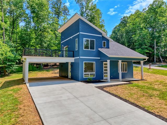 100 Plum Court, Westminster, SC 29693