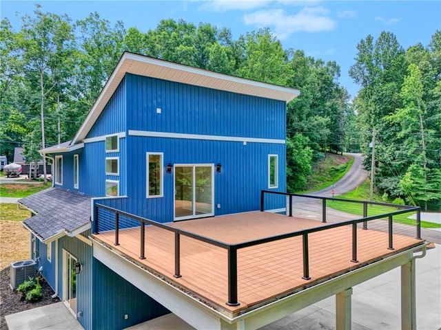 100 Plum Court, Westminster, SC 29693