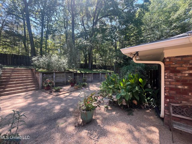 714 Laney Drive, Clinton, MS 39056