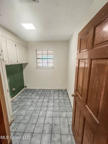 714 Laney Drive, Clinton, MS 39056