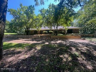 714 Laney Drive, Clinton, MS 39056
