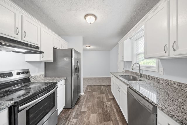 94 Saratoga Dr, Clarksville, TN 37042