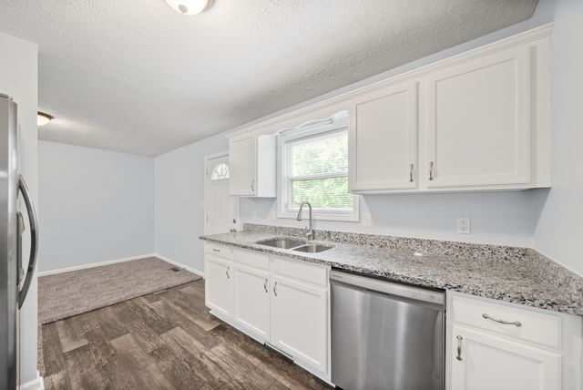 94 Saratoga Dr, Clarksville, TN 37042