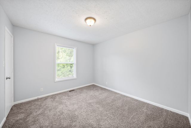 94 Saratoga Dr, Clarksville, TN 37042