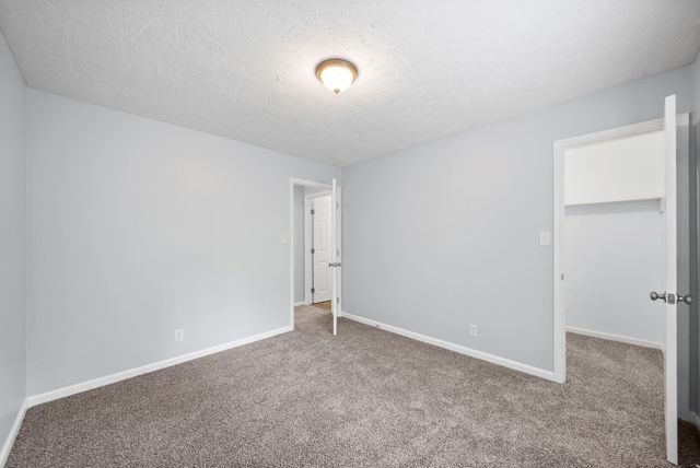 94 Saratoga Dr, Clarksville, TN 37042