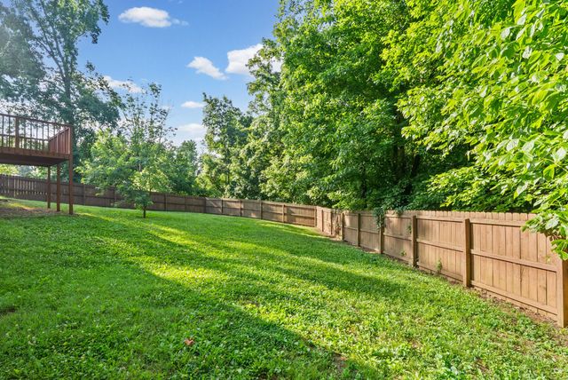 94 Saratoga Dr, Clarksville, TN 37042