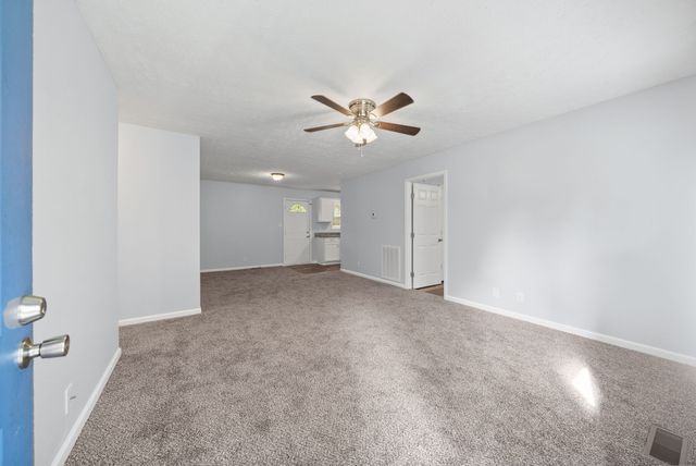 94 Saratoga Dr, Clarksville, TN 37042