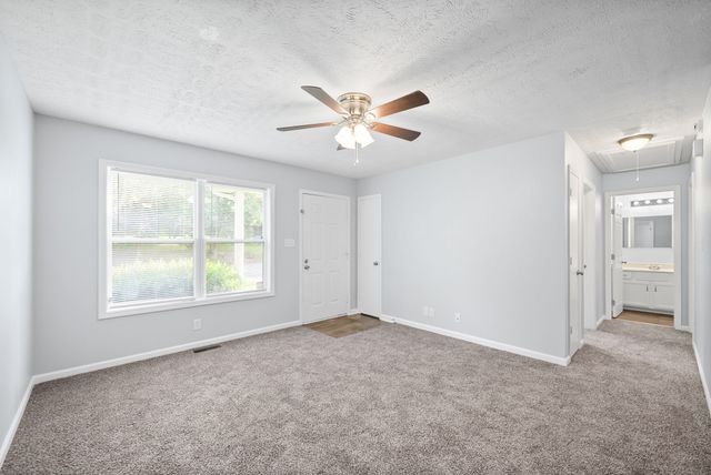 94 Saratoga Dr, Clarksville, TN 37042