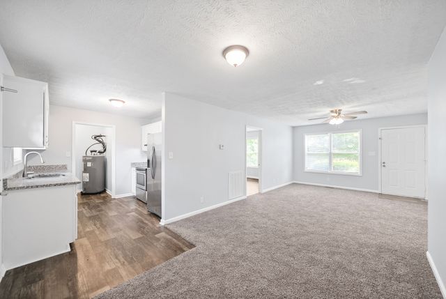 94 Saratoga Dr, Clarksville, TN 37042