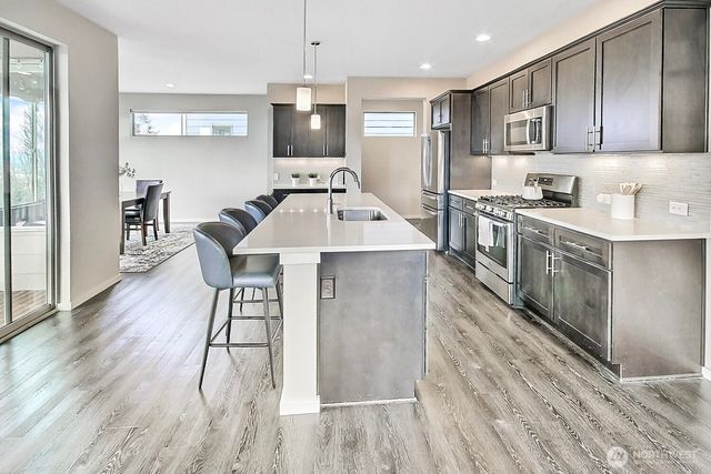 3158 84th Court E, Edgewood, WA 98371