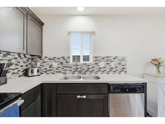 12910 Ne 118TH Way, Vancouver, WA 98682