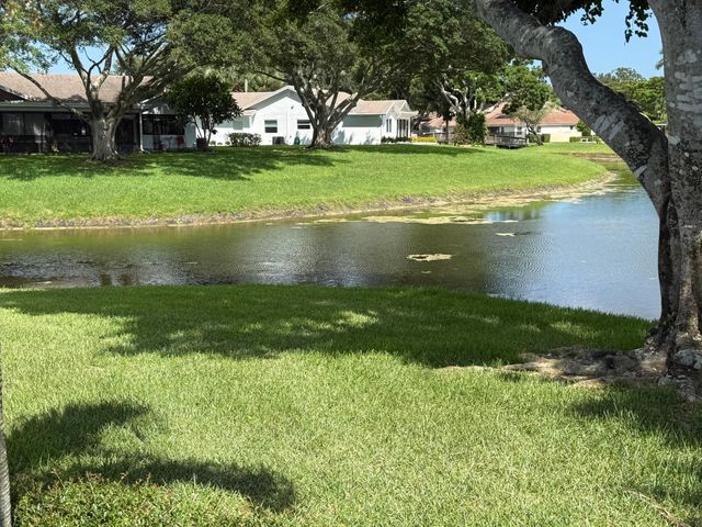 10884 LAKE FRONT Place, Boca Raton, FL 33498