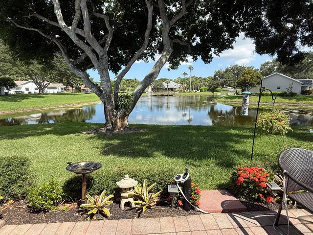 10884 LAKE FRONT Place, Boca Raton, FL 33498