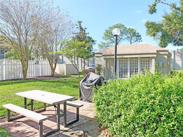 125 SPRINGWOOD CIRCLE D, Longwood, FL 32750