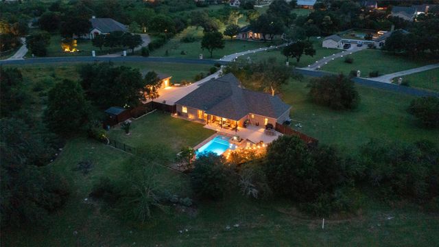 341 Richards DR, Buda, TX 78610