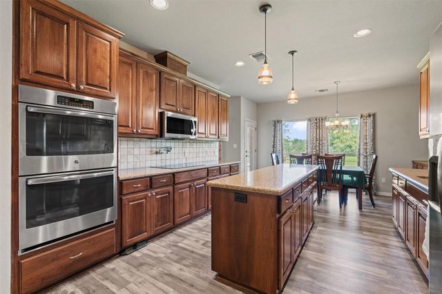 341 Richards DR, Buda, TX 78610