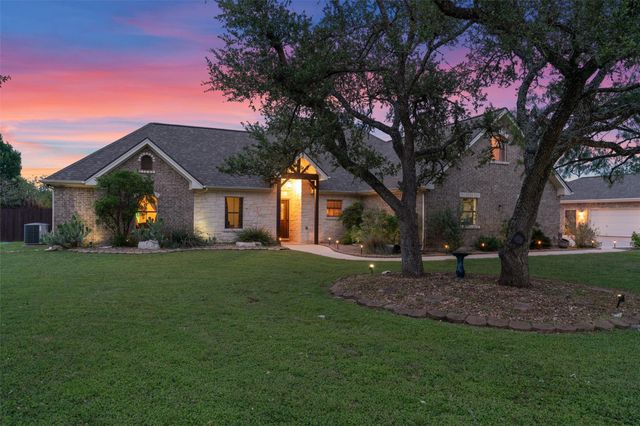 341 Richards DR, Buda, TX 78610