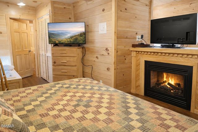 3221 Smoky Ridge Way, Sevierville, TN 37862