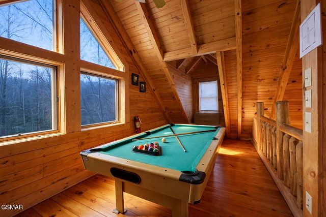 3221 Smoky Ridge Way, Sevierville, TN 37862