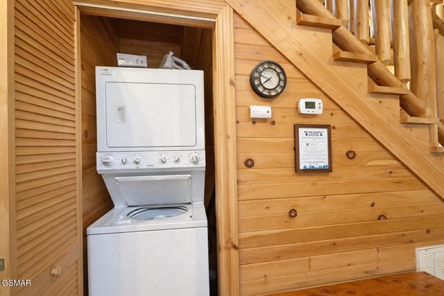 3221 Smoky Ridge Way, Sevierville, TN 37862