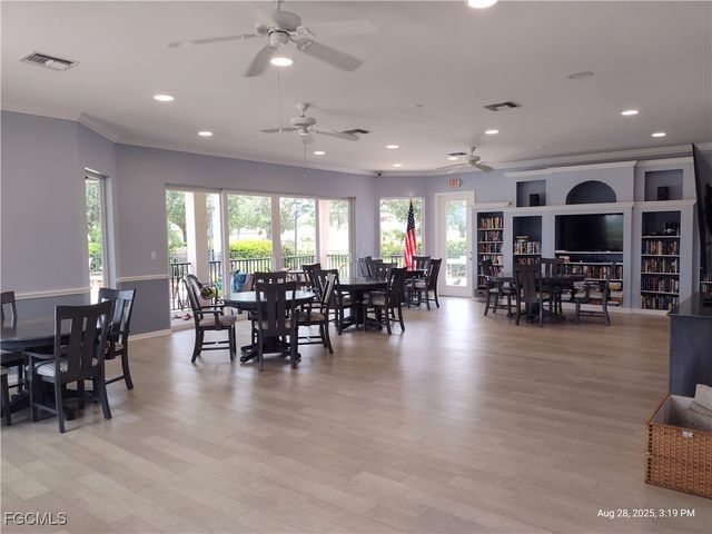 4709 Fairloop RUN, Lehigh Acres, FL 33973