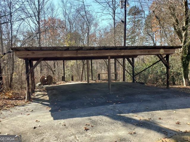 1116 CODY Road, Mount Airy, GA 30563