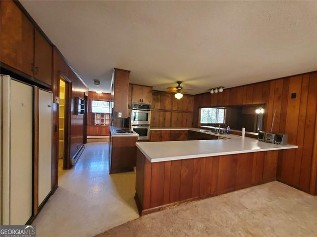 1116 CODY Road, Mount Airy, GA 30563