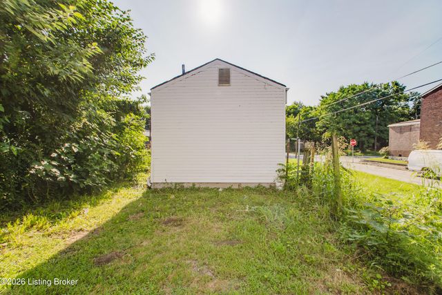 112 Dr W. J. Hodge St, Louisville, KY 40203