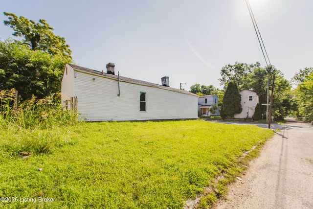 112 Dr W. J. Hodge St, Louisville, KY 40203