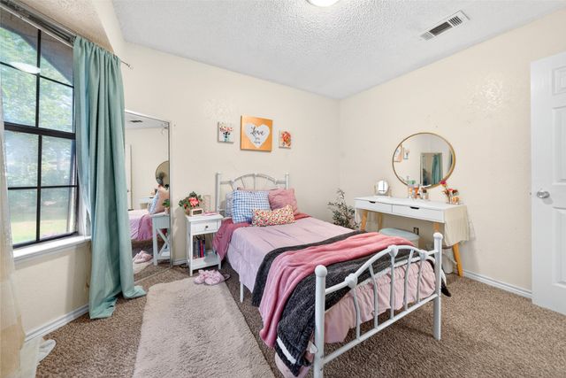 2511 Hollow Bend, Mesquite, TX 75150