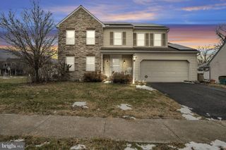 601 BRISBAIN LN, Enola, PA 17025
