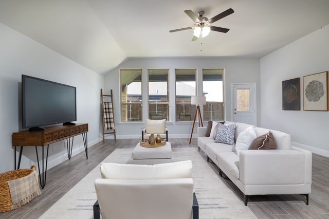 118 Sycamore Street, Balch Springs, TX 75181