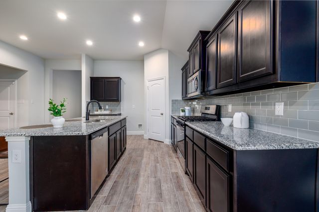 118 Sycamore Street, Balch Springs, TX 75181