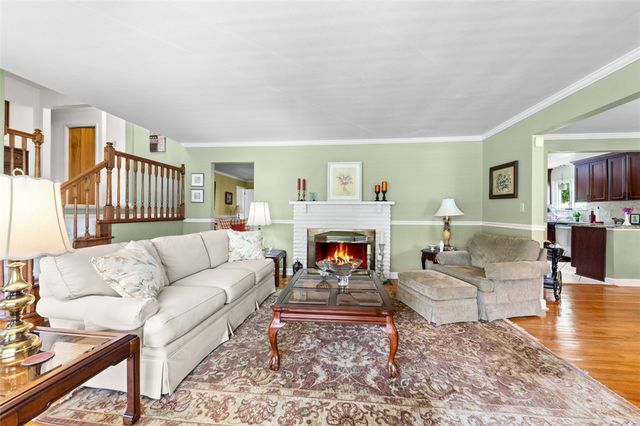 602 State Route 130, Level Green, PA 15085