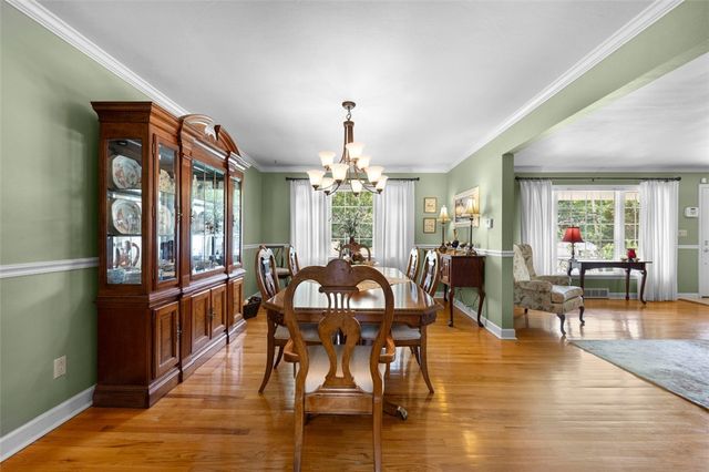 602 State Route 130, Level Green, PA 15085