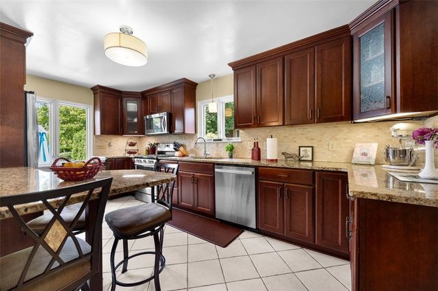 602 State Route 130, Level Green, PA 15085