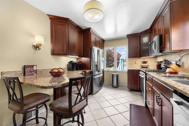 602 State Route 130, Level Green, PA 15085
