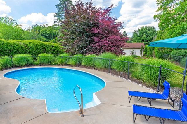 602 State Route 130, Level Green, PA 15085