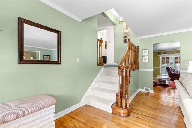 602 State Route 130, Level Green, PA 15085