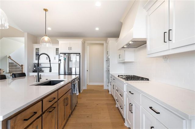 17929 Manor Street, Overland Park, KS 66085