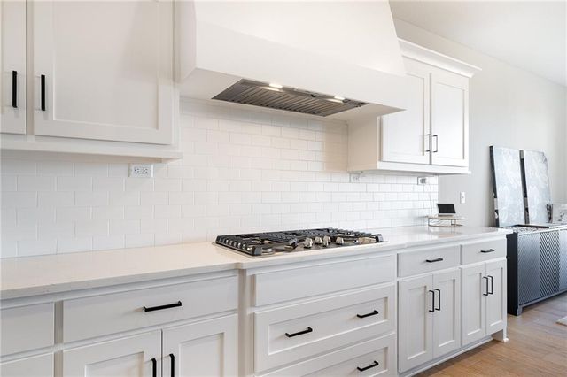 17929 Manor Street, Overland Park, KS 66085