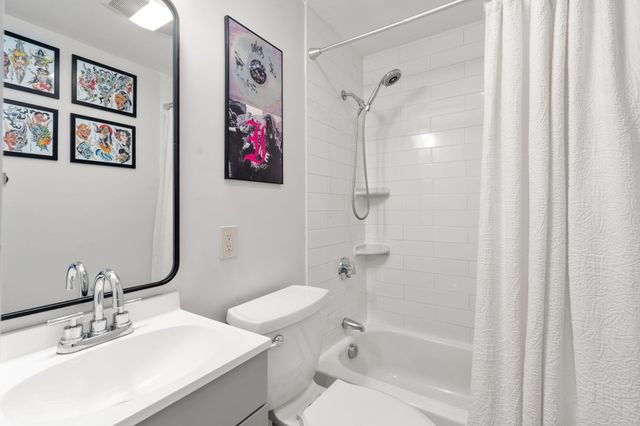 27 Harvard Ave, Methuen, MA 01844