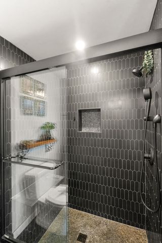 27 Harvard Ave, Methuen, MA 01844