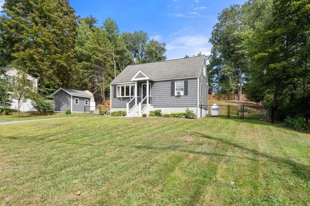 27 Harvard Ave, Methuen, MA 01844