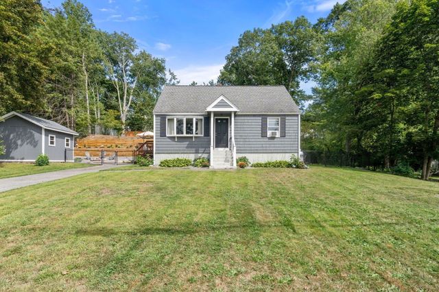 27 Harvard Ave, Methuen, MA 01844